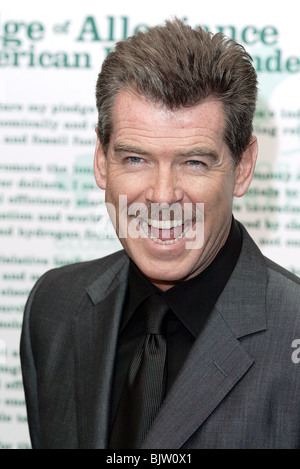 PIERCE BROSNAN 8TH GLOBAL GREEN MILLENNIUM AW ST. REGIS HOTEL CENTURY CITY LOS ANGELES USA 24. März 2004 Stockfoto