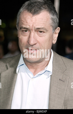 ROBERT DE NIRO Glücksfall Welt PREMIERE CHINESE THEATRE HOLLYWOOD LOS ANGELES USA 22. April 2004 Stockfoto