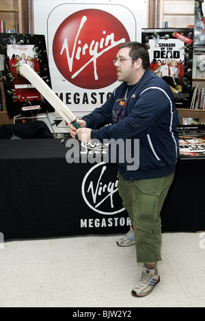 NICK FROST SHAUN der Toten DVD Unterzeichnung VIRGIN MEGASTORE LOS ANGELES USA 6. Januar 2005 Stockfoto