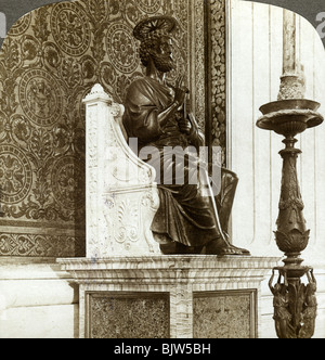 Statue von St. Peter, St. Peter Basilika, Rom, Italien. Artist: Underwood & Underwood Stockfoto