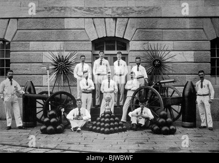 Senior League Cricket XI der Royal Naval Ordnance Department, Plymouth, Devon, 1896 Künstler: WM Crockett Stockfoto