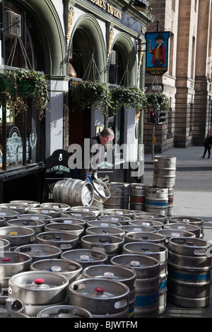 Am Folgetag auf der Royal Mile, Edinburgh, Schottland Stockfoto