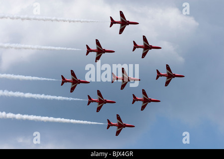 Royal-Air-Force Red Arrows zeigt ihre neue Lackierung in Biggin Hill Airshow in Kent Stockfoto