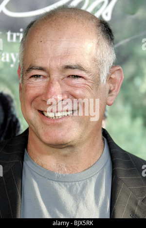 GARY DAVID GOLDBERG MUST LOVE DOGS FILM PREMIERE CINERAMA DOME HOLLYWOOD LOS ANGELES USA 21. Juli 2005 Stockfoto