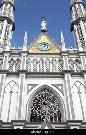 Fassade der Kirche El Carmen Via España, El Cangrejo, Panama City, Panama Stockfoto