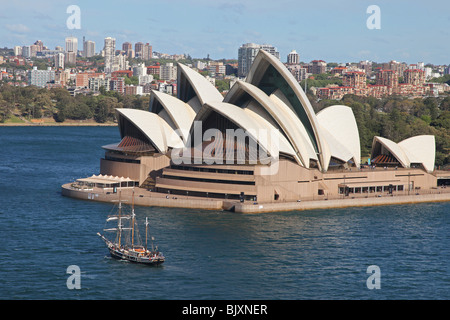 Sydney Opera House, Sydney Harbour Bridge Pylon Lookout entnommen. Stockfoto