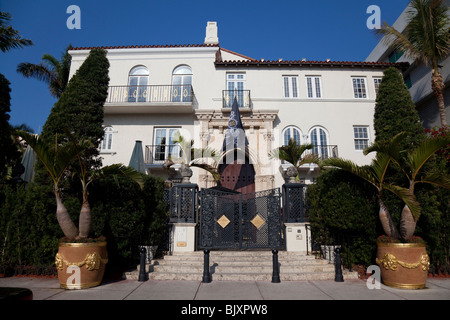 Casa Casuarina oder Amsterdam Palace (Versace Mansion) 1114 Ocean Drive, Miami Beach, Florida, USA Stockfoto