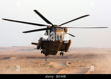 Israelische Luftwaffe Sikorsky CH-53 Hubschrauber im Flug Stockfoto