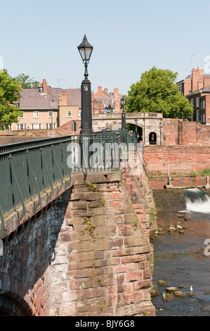 Brücke über den Fluss Dee in Chester Cheshire UK Stockfoto