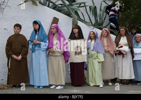 Schauspielern den Kreuzweg am Karfreitag Stockfoto