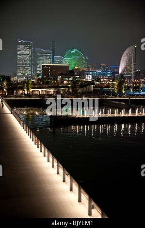 Beleuchtete Gebäude in Yokohama, Japan Stockfoto