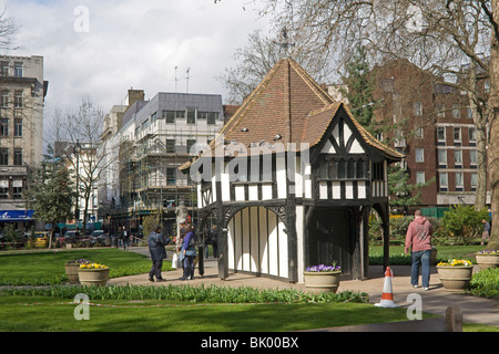 Der alte Gärtner Hütte im "Soho Square", London GB UK Stockfoto