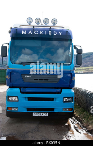 John McKirdy Spedition stationäre ERF artikuliert LKW Colintraive Hafen Stockfoto