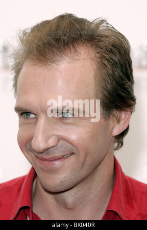 RALPH FIENNES der konstante Gärtner PHOTOCA CASINO LIDO Venedig Italien 9. September 2005 Stockfoto