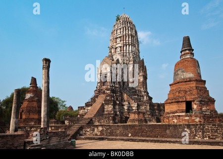Buddhistischer Tempel Wat Ratchaburana Ruinen; Ayutthaya, Thailand. Stockfoto