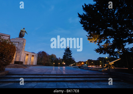 Sowjetische Ehrenmal im Tiergarten Park, Berlin, Deutschland, Europa Stockfoto