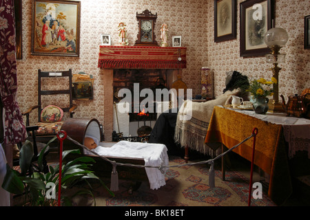 19. Jahrhundert Hütte Interieur, Arran Heritage Museum, Brodick, Arran, North Ayrshire, Schottland. Stockfoto