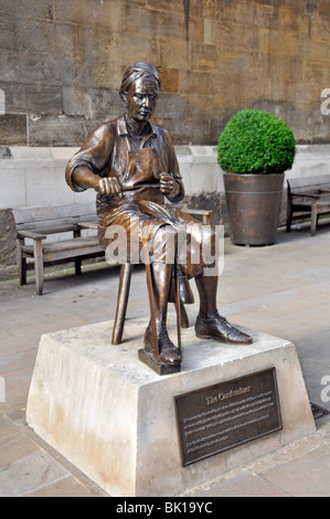 Skulptur "Cordwainer' von Alma Boyes in der City of London Stockfoto