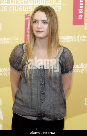 SARA FORESTIER QUELQUES JOURS EN SEPTEMBRE PHOTOCALL 63RD Venedig FILM FESTIVAL Venedig Italien 1. September 2006 Stockfoto