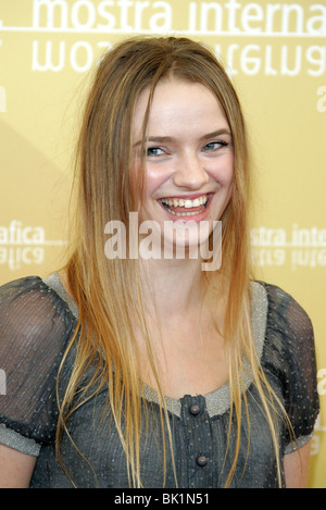 SARA FORESTIER QUELQUES JOURS EN SEPTEMBRE PHOTOCALL 63RD Venedig FILM FESTIVAL Venedig Italien 1. September 2006 Stockfoto