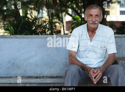 Kubanischen Einwohner liegt im Parque De La Fraternidad, Havanna, Kuba. Stockfoto