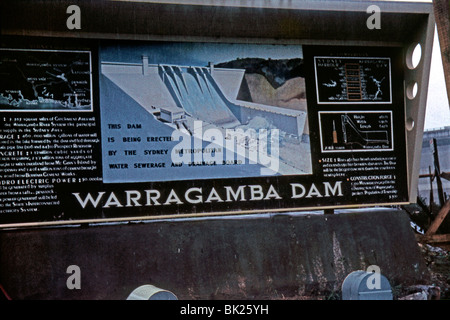 Zeichen auf der Baustelle der Warragamba Damm, Wallacia, 60 km westlich von Sydney, New South Wales, Australien, c. 1958 Stockfoto