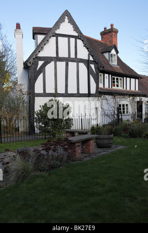 Herrliche Zeit Eigentum befindet sich in Barrow Street und dem Kirchhof in Much Wenlock, Shropshire, England. Stockfoto