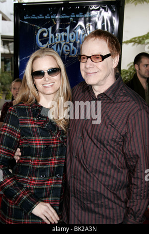 BRIDGET FONDA & DANNY ELFMAN CHARLOTTES WEB Filmpremiere HOLLYWOOD LOS ANGELES USA 10. Dezember 2006 Stockfoto