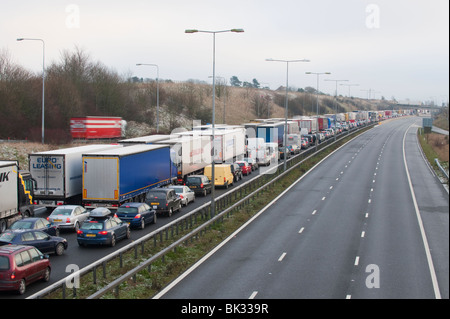 Überlasteten M20 Autobahn, Kent, UK Stockfoto