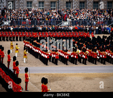 London England Grenadiergarde zum Geburtstag der Königin, Truppe der Farbe. Stockfoto