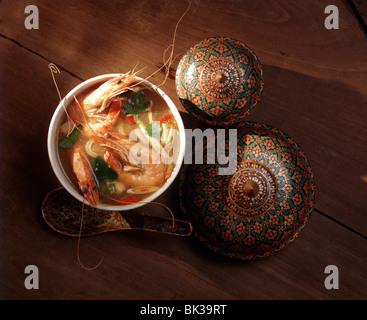 Tom Yum Goong, würzige Suppe mit Zitronengras und Galgant, Thailand, Südostasien, Asien Stockfoto