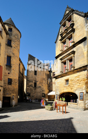 Mittelalterliche Gebäude in der Altstadt, Sarlat, Sarlat le Caneda, Dordogne, Frankreich Stockfoto