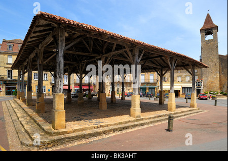 Holz-Markthalle, Belves, Aquitaine, Dordogne, Frankreich, Europa Stockfoto