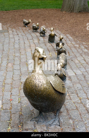 Ente und Entlein Skulpturen in Boston Public Garden Stockfoto