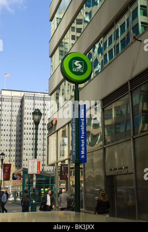 Eintritt in die Septen Markt-Frankford u-Bahn-Linie an der Market Street in Center City Philadelphia, PA Stockfoto