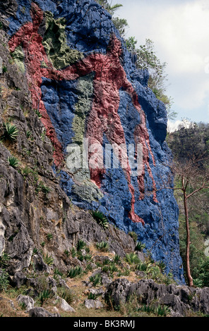 Mural De La Prehistoria (Wandbild der Vorgeschichte) misst 120 x 180 m & zeigt die Evolution des Menschen war es Stockfoto