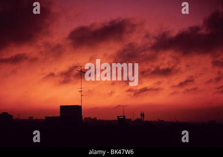 Roter Sonnenuntergang in Amman, Jordanien Stockfoto