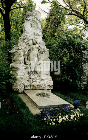 Johan Strauss Jr Grabstätte im zentralen Friedhof Vienna Austria Johann Strauss Jr. geboren 25. Oktober 1825 ersten von fünf Stockfoto