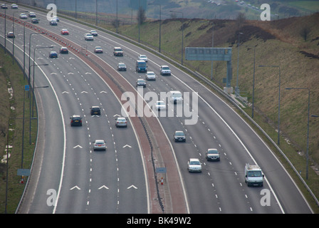 Verkehr auf der Autobahn M62 Stockfoto