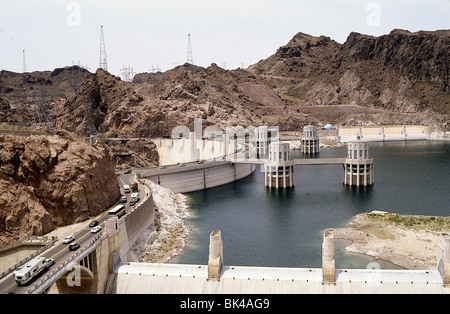 Hoover-Damm-Stelle auch bekannt als Boulder Dam an der Grenze zu Arizona-Nevada Stockfoto