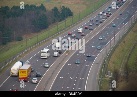 Verkehr auf der Autobahn M62 Stockfoto