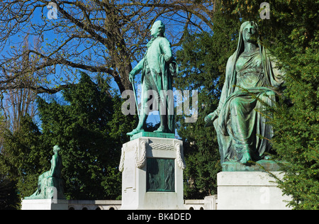 Straßburg, Melpomene Muse der Tragödie und Johann von Goethe Statuen des Bildhauers Ernst Waegener 1904, Neustadt, Elsass, Frankreich, Europa, Stockfoto