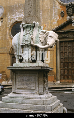 Obelisk mit Elefant auf der Piazza della Minerva, Rom, Italien Stockfoto