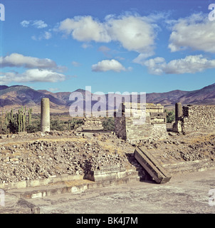 Zapoteken Ruinen und ländliche Landschaft an Milta historischen Ort im Bundesstaat Oaxaca, Mexiko Stockfoto