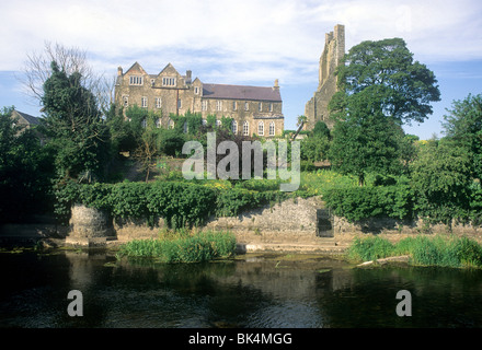 Gelber Turm und St. Marys Abbey, Talbot schloss, Trim, County Meath Ireland Irland Fluss Boyne Irish Abteien Flüsse Stockfoto