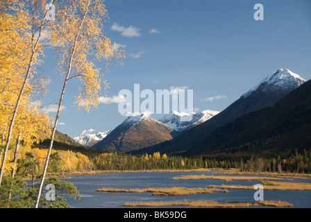 Tern Lake in fall colors, Alaska, United States of America, North America Stockfoto