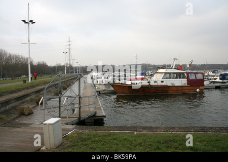 Boote in Golf du Mont Garni, Belgien Stockfoto