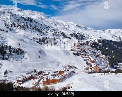 Méribel-Mottaret, 1750m, Skigebiet, Meribel, Trois Vallées (Les Trois Vallees), Savoie, Alpen, Frankreich Stockfoto