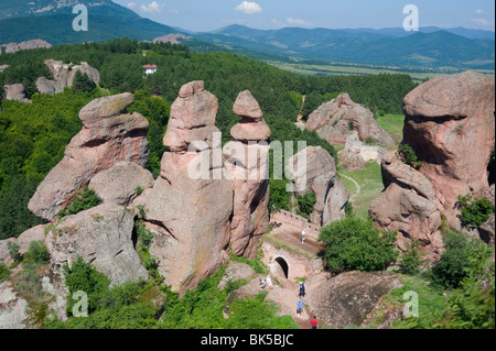 Die hoch aufragenden natürlichen Felsformationen am Belogradchik Festung, Bulgarien, Europa Stockfoto