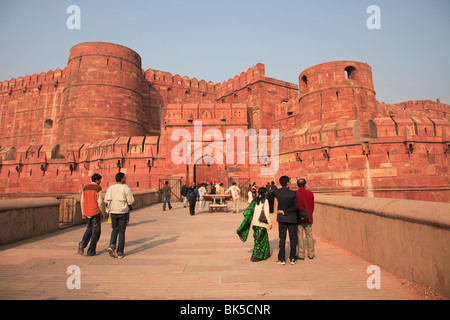 Geben Sie Eingang zum Agra Fort, UNESCO-Weltkulturerbe, Agra, Uttar Pradesh, Indien, Asien Stockfoto